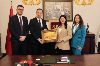 Kosova Yenilikçi Türk Hareket Partisi Heyeti Edirne Belediyesini Ziyaret Etti