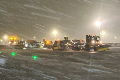 Sabiha Gökçen Havalimanı'nda Karla Mücadele Çalışması