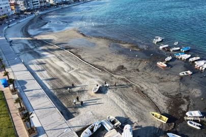 Tekirdağ'da Deniz Çekildi