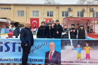 Muratlı Belediyesi’nden Çocuklara Ücretsiz Buz Pisti Etkinliği