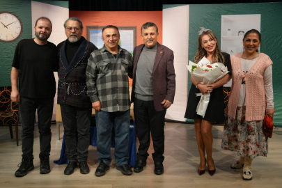 “Hatırla” Komedi Oyunu Saray’da Sanatseverlerle Buluştu