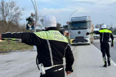 Edirne’de Kamyonlara Sıkı Denetim