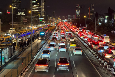 İstanbul'da Akşam Saatlerinde Trafik Yoğunluğu Yüzde 85'e Çıktı
