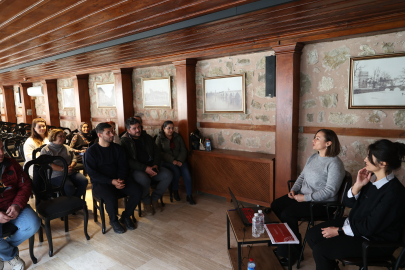 Osmanlı Mezar Taşları Tarihe Işık Tutuyor