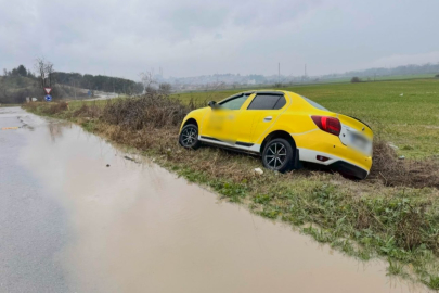 Sağanak Yağış Kaza Getirdi