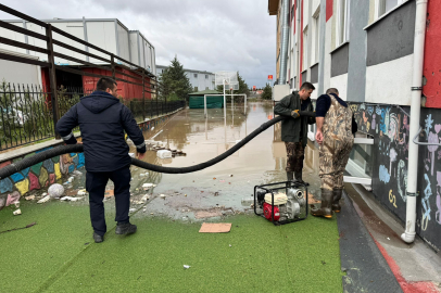 Edirne İtfaiyesi’nin Su Tahliye Mesaisi