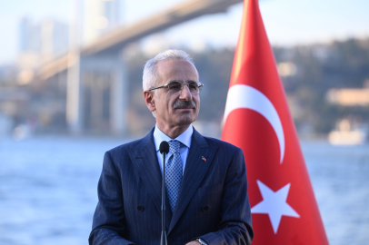 Bakan Uraloğlu: "2025 Yılında Elleçlenen Yük Miktarı 553 Milyon 268 Bin 303 Tona Ulaştı"