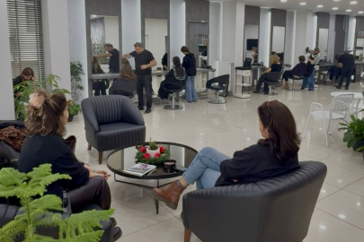 ‎Edirne’deki Kuaförlerde Hafta Sonu Yoğunluğu