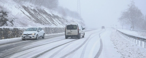 Kırklareli'nde Kar Yağışı Nedeniyle Eğitime Ara Verildi
