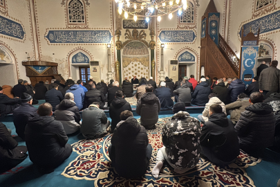 Trakya’daki Camilerde Berat Kandili Programları Düzenlendi