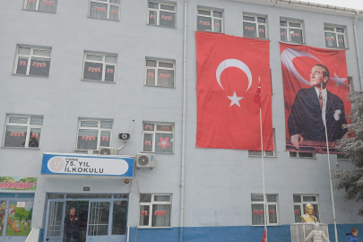 Yeni Dönemin İl Gününde “İlk Ders; Bayrak”