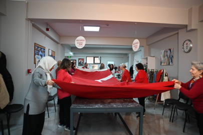 Tekirdağ Büyükşehir'den Bayrağa Saygı