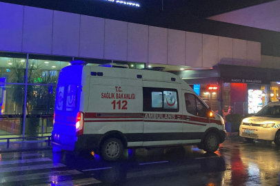 Zehirlenen 8 Güvenlik Görevlisi Hastaneye Kaldırıldı