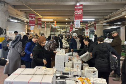 Edirne’de İndirimli Züccaciye Çılgınlığı