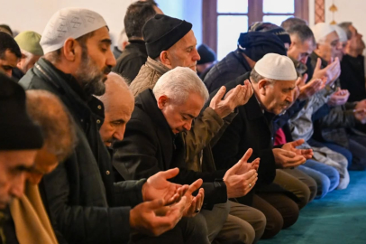 Kırklareli’nde 6 Şubat Depremlerinde Hayatını Kaybedenler İçin Mevlid Programı