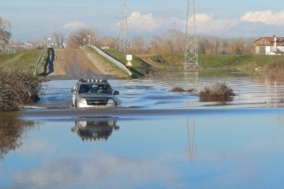 Meriç Taştı, Bosna Yolu Su Altında Kaldı