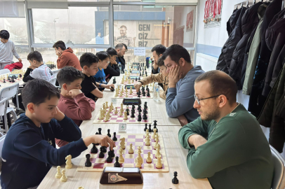 İşte Edirne'de Hızlı Satrancın Şampiyonları