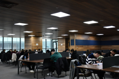 Saray’da YKS’ye Hazırlanan Öğrencilere Ücretsiz Deneme Sınavı