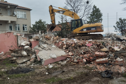 Yıldırım Aile Sağlığı Merkezi Yıkıldı