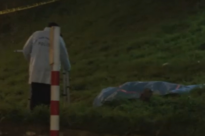 Otoyol Kenarında Erkek Cesedi Bulundu