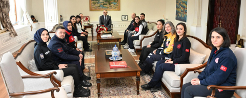 112 Acil Çağrı Merkezi Heyetinden Vali Yunus Sezer’e Ziyaret