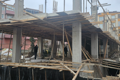 İnşaattan Düşen İşçi Yaralandı