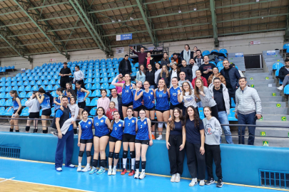 Havsa Belediyesi Voleybol Takımı İl Birincisi Oldu