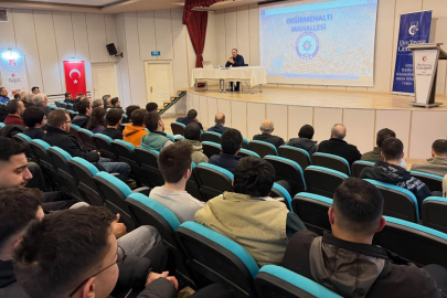 Tekirdağ Emniyet Müdürü Turanlı Üniversite Öğrencileriyle Bir Araya Geldi