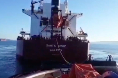 Çanakkale Boğazı'nda Dökme Yük Gemisi Makine Arızası Yaptı