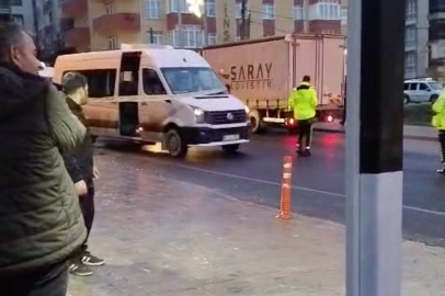 Servis Minibüsünün Çarptığı Yaya Hayatını Kaybetti