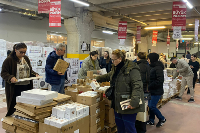 Uykudan Uyanıp Buraya Geldiler