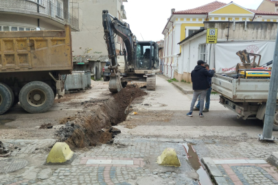 Maarif Caddesi Trafiğe Kapandı