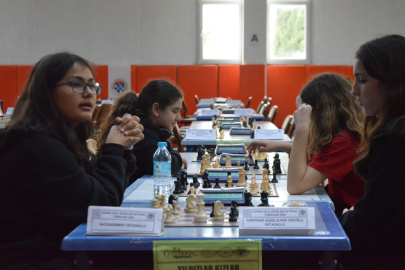 Edirne’deki Satranç Turnuvasında 6 Kategorideki Dereceler Belli Oldu