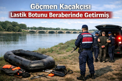 Göçmen Kaçakçısı Lastik Botunu Beraberinde Getirmiş