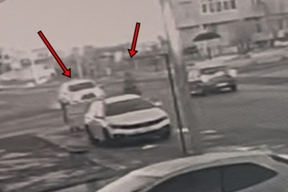 Tekirdağ'da Otomobille Çarpışan Bisikletlinin Yaralandığı Feci Kaza Kamerada