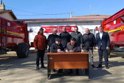 Tekirdağ’da Üreticilere Katı Gübre Dağıtma Römorku Desteği