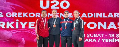 Edirneli Güreşçiler Türkiye Şampiyonası’nda Madalyalarla Döndü