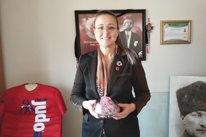 Muhtarlığa Yolu Düşene “Marteniçka” Hediye