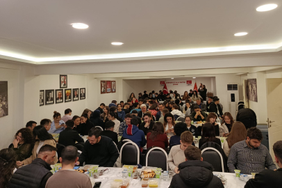 CHP Edirne'den Üniversite Öğrencilerine İftar Yemeği