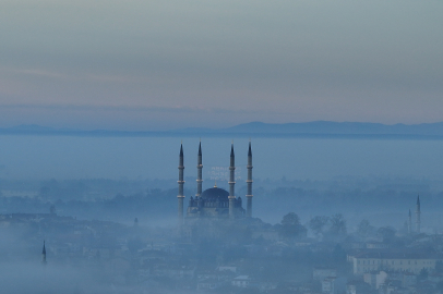 Selimiye Camisi Sis Bulutu İçerisinde Kaldı