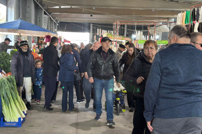 Edirne’deki Pazarda Ramazan Bereketi