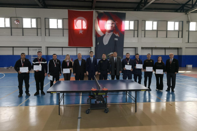 Süloğlu’nda Masa Tenisi ve Dart Turnuvası Finali Gerçekleşti