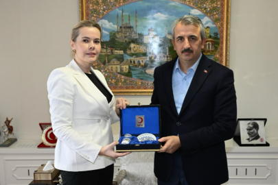 Türk Kızılay Edirne Şube Başkanı Baytar'dan Vali Sezer'e Ziyaret