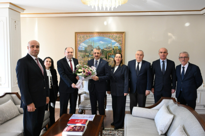 Edirne İl Defterdarı Vali Sezer’i Ziyaret Etti