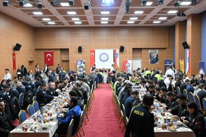 Vali Yunus Sezer Emniyet Personeliyle İftarda Buluştu