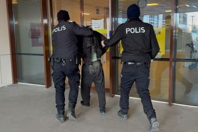 Dehşeti Yaşadı, Pencereden Atlayarak Kurtuldu