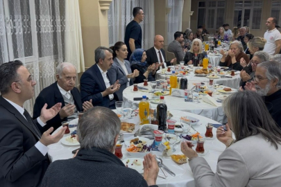 Vali Yunus Sezer Huzurevi Sakinleriyle İftarda Buluştu