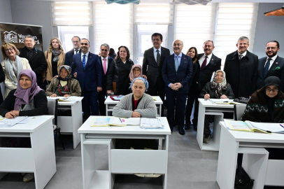 Bakan Kacır: "Dijital Merkez, Denizli'nin Üretim Gücünü Küresel Ticaretle Entegre Edecek Önemli Bir Adım"
