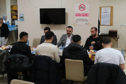 Başkan Ediz Martin, Öğrencilerle Yurt İftarında Buluştu