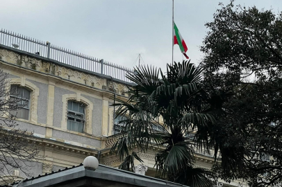 İran medyası: "Genelkurmay Başkanı Musevi ve Savunma Bakanı Nasırzade Öldürüldü"
